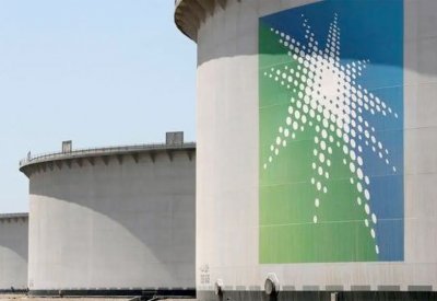 سهم أرامكو يلامس 43 ريالاً.. أعلى سعر منذ الإدراج