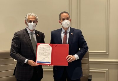 منح الولايات المتحدة الأمريكية شهادة اعتمادها صفة الشريك المعتمد للمركز العالمي لخدمات الشحن البحرية والجوية