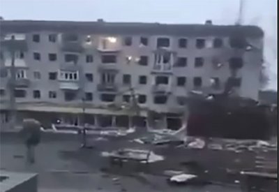 بالصور: عائلة بحرينية مستغيثة... نحن نقصف بأوكرانيا