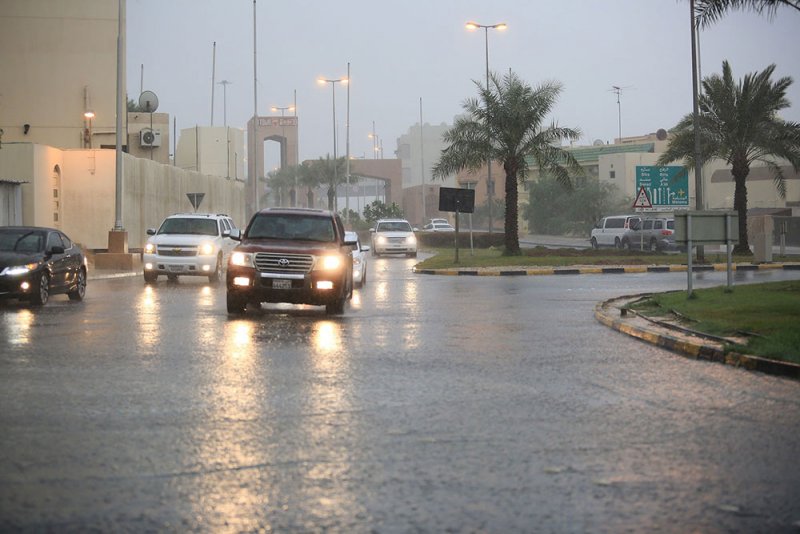 طقس غائم وممطر.. إليكم التفاصيل