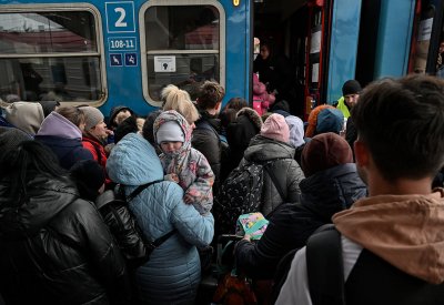 كييف ترفض إجلاء مدنيين إلى روسيا واستئناف المفاوضات بين الطرفين