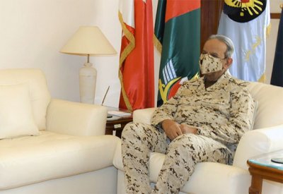 القائد العام لقوة دفاع البحرين يستقبل وزير المالية والاقتصاد الوطني