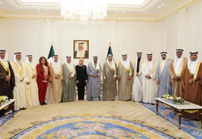 ولي العهد الكويتي يستقبل رئيسة مجلس النواب.. ويؤكد أن العلاقات في تطور مستمر
