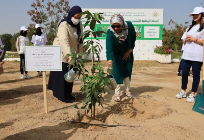 بالصور: حديقة فواكه بجامعة البحرين