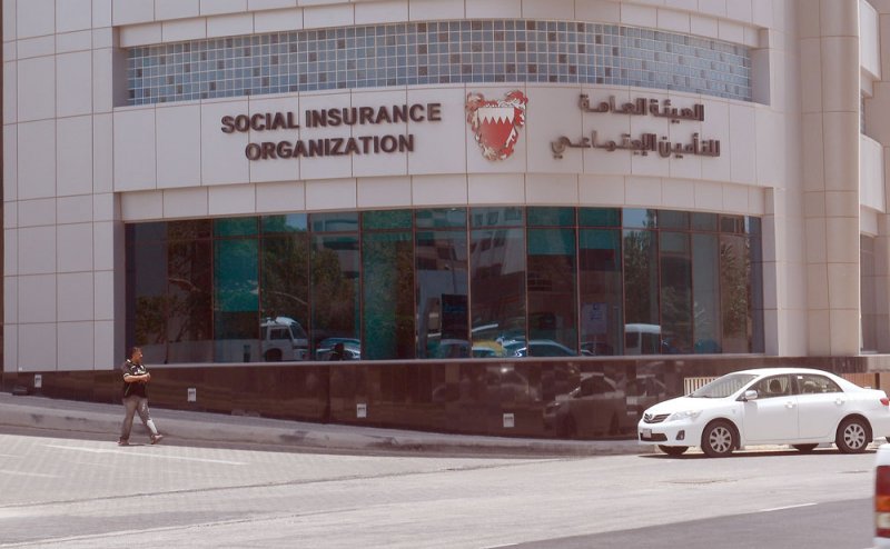 ألف دينار راتب 18 ألف أجنبي.. وهذه تفاصيل التقرير الرسمي