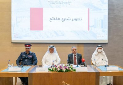 بالفيديو والصور: إلغاء الإشارات الضوئية على شارع الفاتح