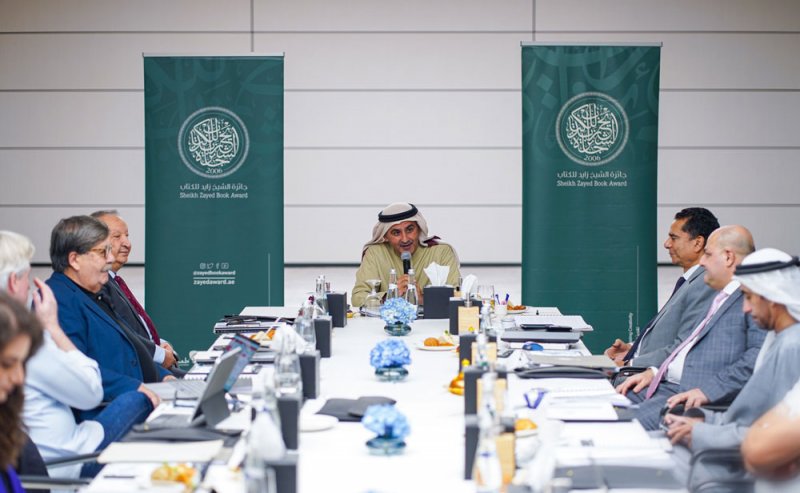 الشيخ زايد للكتاب تطلع على توصيات لجان التحكيم