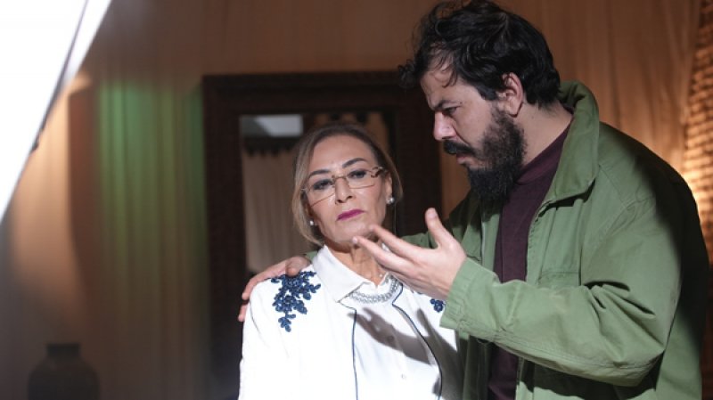 ''صافي سالينا'' يرصد حياة زوجين في زمن الجائحة