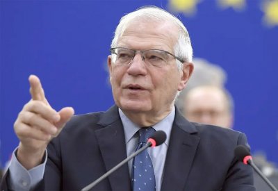 "النص النهائي جاهز".. بوريل يعلن توقف مفاوضات النووي الإيراني