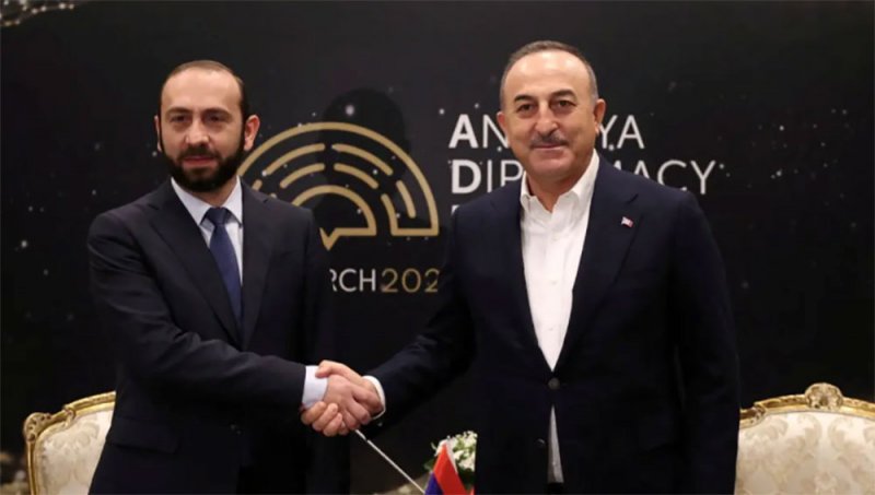 تركيا وأرمينيا تجريان محادثات "بناءة" بشأن إصلاح العلاقات