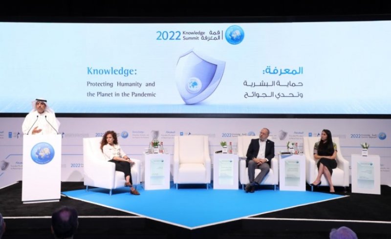وزير التربية والتعليم يستعرض تجربة مملكة البحرين في استدامة التعليم خلال الجائحة