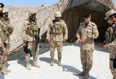 رئيس هيئة الأركان يقوم بجولة تفقدية لعدد من مواقع تمرين القيادات "درع الوطن 2022"‎‎