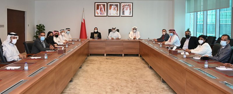 وزير الصناعة والتجارة والسياحة يلتقي مجموعة من مترشحي كتلة ريادة في انتخابات الغرفة