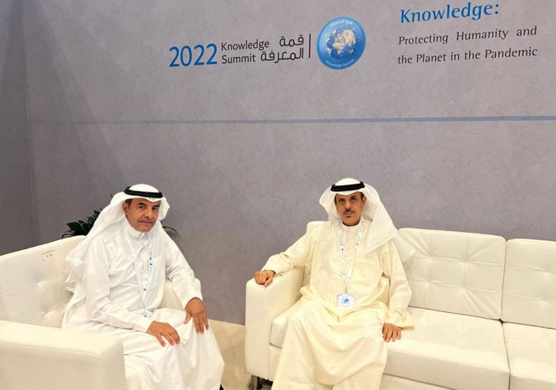وزير التربية والتعليم يجتمع مع مدير عام مكتب التربية العربي لدول الخليج