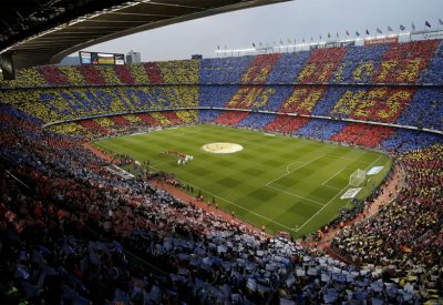 برشلونة يعلن تغيير اسم ملعبه