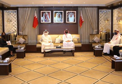 المؤيد يستقبل الرئيس التنفيذي لمركز الاتصال الوطني ويبحث معه التعاون الإعلامي