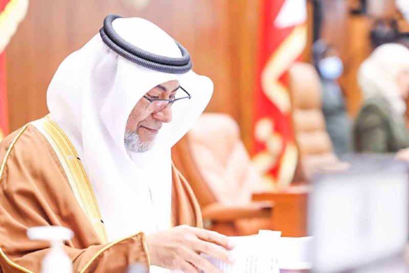 وزير المجلسين للسواد: كلامك أسمعه منيه ويخرج منيه