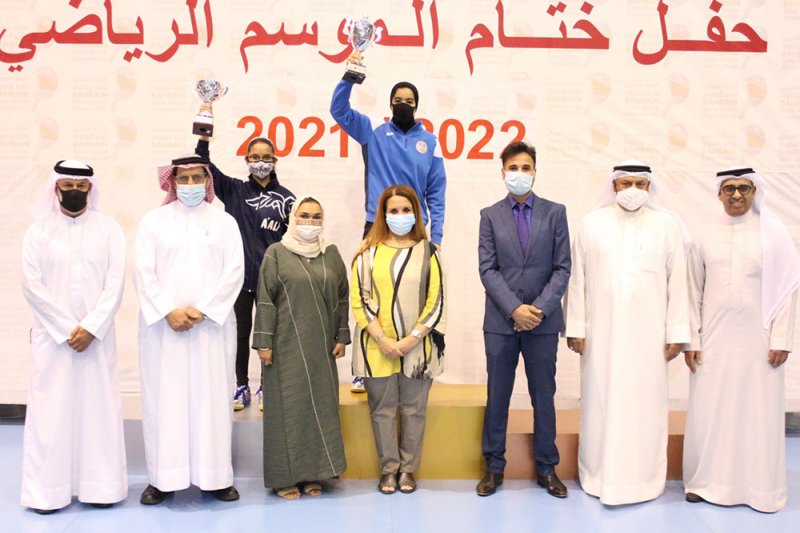 حياة بنت عبدالعزيز تتوج اللاعبة مريم العالي بلقب كأس الاتحاد لكرة الطاولة