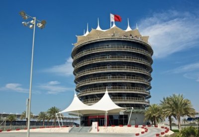 مملكة البحرين قبلة الأنظار للملايين في انحاء العالم مع انطلاق (العصر الجديد) للفورملا وان