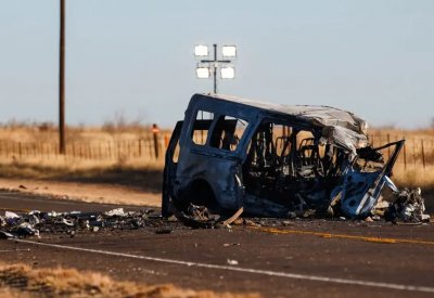 بالصورة: وفاة 9 أشخاص بحادث مروع.. والمتسبب به سيصدمك