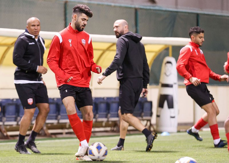 الأحمر يواصل التدريبات.. وانضمام الهزاع وحرم