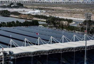 انطلاق جائزة البحرين الكبرى للفورمولا وان 2022 باستخدام مصادر الطاقة المتجددة