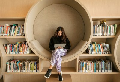 ترشيح بيت الحكمة لجائزة "مكتبة العام"