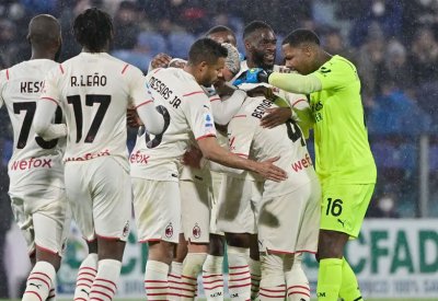 بن ناصر يقود ميلان إلى صدارة الدوري