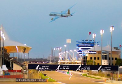 طيران الخليج تنفذ عرضاً جوياً قليل الانبعاث في سباق جائزة البحرين الكبرى لطيران الخليج
