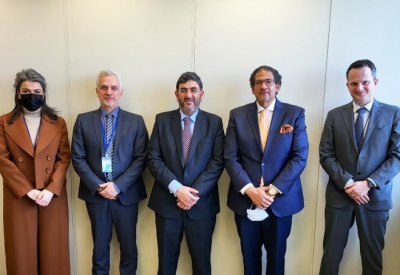 رئيس "سوق العمل" يبحث مع مسؤول أممي تبادل الخبرات مع وكالات الأمم المتحدة