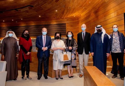 سمو الأمير أمين أغا خان يطّلع على إنجازات البحرين الثقافية