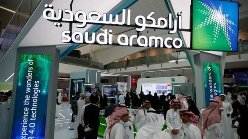 أرامكو تعتزم منح سهم مجاني لكل 10 أسهم وتوزيع 70.3 مليار ريال