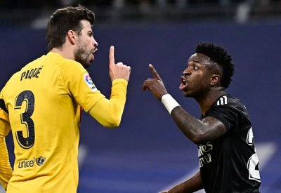 الكلاسيكو.. لماذا دخل ريال مدريد وبرشلونة بالأسود والأصفر؟