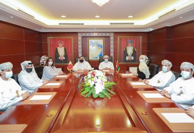 "عيسى الثقافي" يبحث التعاون في مجالات حفظ الوثائق والمخطوطات التاريخية في عُمان