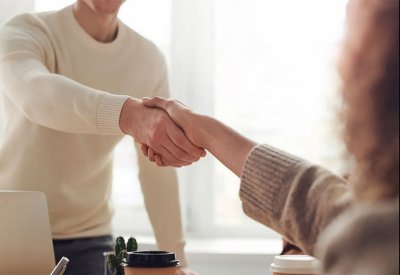 تعرّف على الوظائف المطلوبة والمتوقعة في الدول العربية