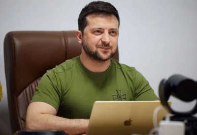 زيلينسكي يقدم حلا لإرضاء روسيا.. والقرم ودونباس على الطاولة