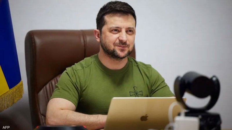 زيلينسكي يقدم حلا لإرضاء روسيا.. والقرم ودونباس على الطاولة
