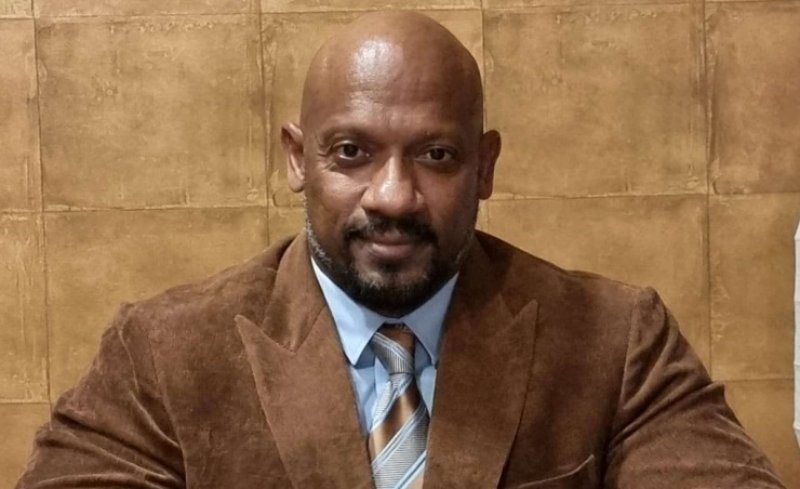 رئيس الاتحاد الدولي لبناء الأجسام يحضر بطولة خالد بن حمد لكمال الأجسام