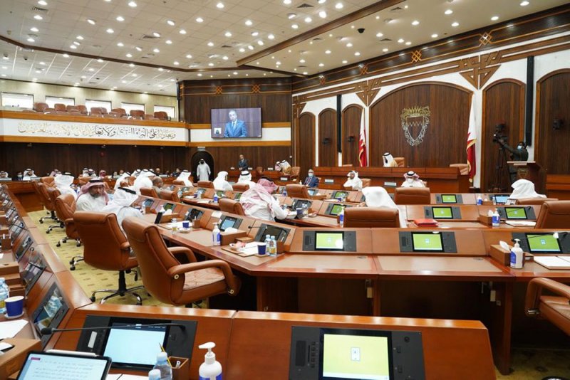 النواب يناقش تقرير ديوان الرقابة المالية والإدارية السنوي للعام 2020م-2021م  ويرفع توصيات اللجنة إلى الحكومة