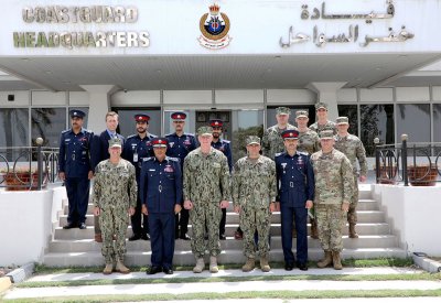 قائد خفر السواحل يستقبل نائب قائد خفر السواحل الأمريكي قائد منطقة المحيط الأطلسي