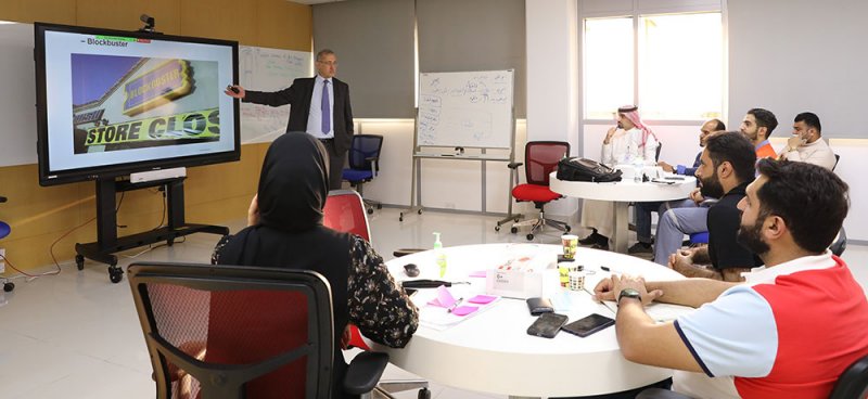 ختام ورشة "الابتكار في إدارة المخلفات" بجامعة الخليج العربي