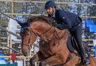 فرسان البحرين يتنافسون بقوة في بطولة سمو الشيخ ناصر بن حمد لقفز الحواجز
