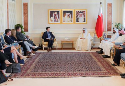 وزير الخارجية يستقبل وفدًا من موظفي الكونغرس الأمريكي