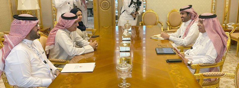 وزير الصناعة يلتقي وزير التجارة بالسعودية