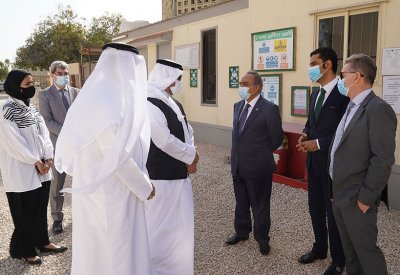 وزير الأشغال ورئيس مجلس أمناء "بوليتكنك البحرين" يتفقدان العمل في توسعة حرم الكلية