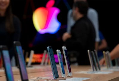 أبل تخفض إنتاج هذه الهواتف بنسبة 20%.. ماذا حدث؟
