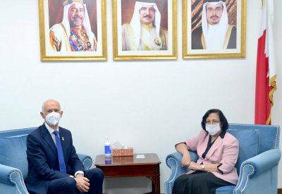 وزيرة الصحة تستقبل البروفيسور  كاثال كيلي نائب رئيس الجامعة والمدير التنفيذي للكلية الملكية للجراحين بإيرلندا