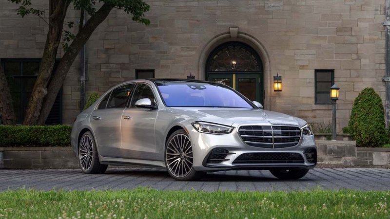 مرسيدس S-Class سيارة الفخامة العصرية