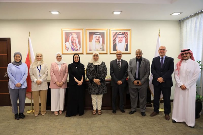 رئيسة جامعة البحرين تبحث سُبل التعاون مع منظمة التعاون الرقمي