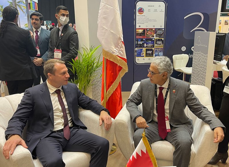 وزير الصناعة يلتقي وزير السياحة بدولة إسرائيل 